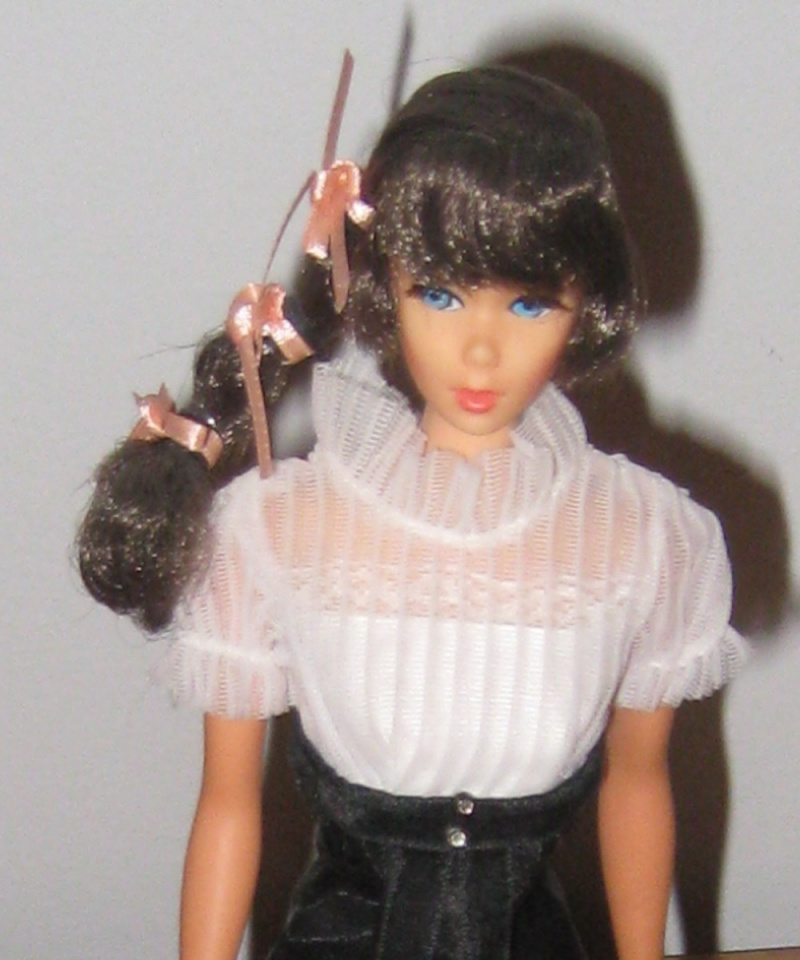 Vestuario a la moda de la muñeca Barbie: 1968