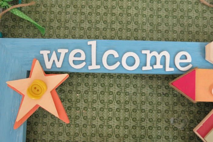 diy-craft-tutorial-how-to-make-a-beach-theme-welcome-sign