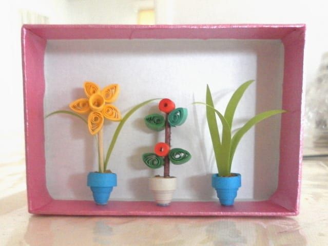 Как да направите миниатюрни цветя, саксии и вази в хартиено квилинг