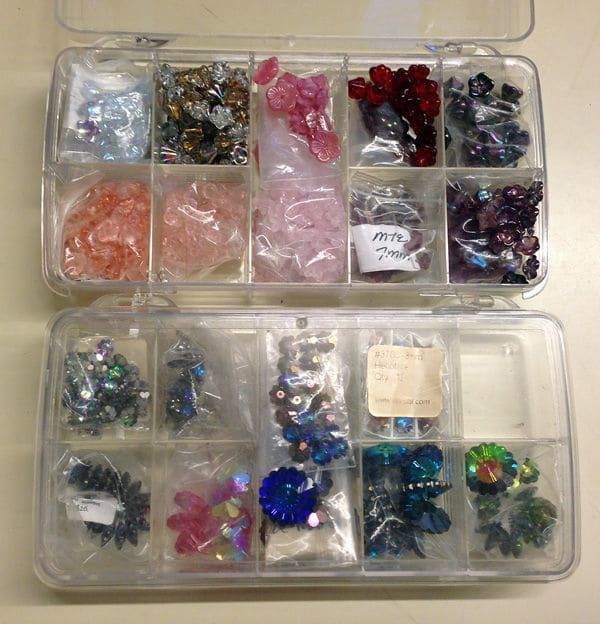 Boîtes ArtBin Prism utilisées pour le stockage des perles