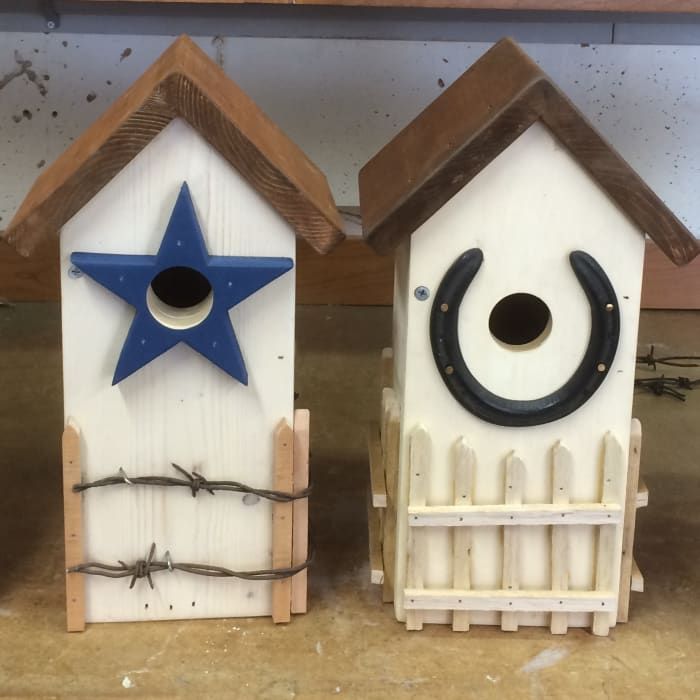 Hur man bygger ett rustikt dekorativt fågelhus