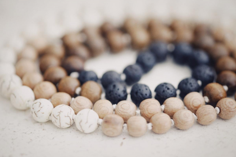 15 idées de bracelets de perles d'argile esthétiques