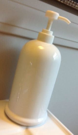 DIY-Liquid-Hand-Seife-ein-einfach-Geld-sparendes-Rezept-ohne-aggressive-Chemikalien-ohne-Parfüm