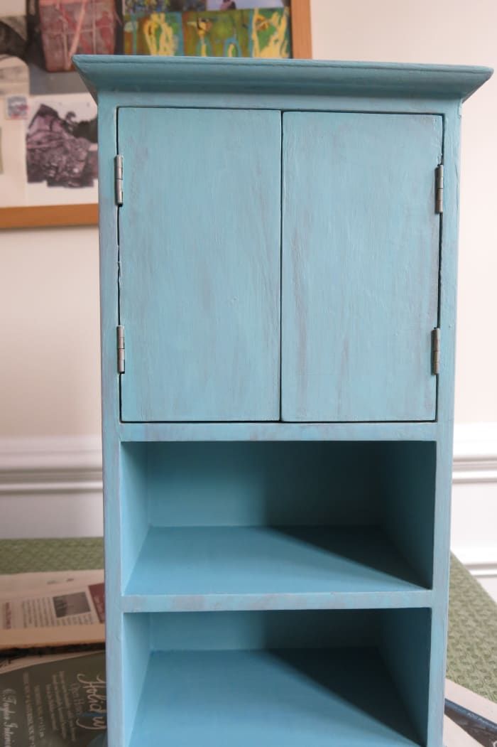 DIY-Craft-Turorial-How-to-Turn-A-Thrift-Store-Box-in-einen-romantischen-Schmuckkoffer