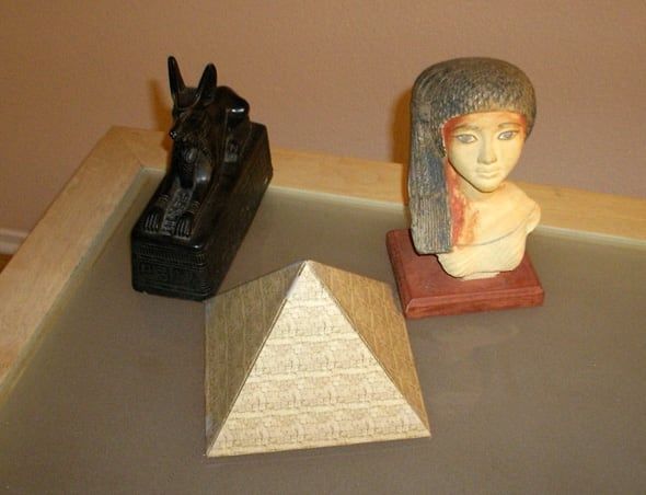 Wie man eine ägyptische Pyramide macht