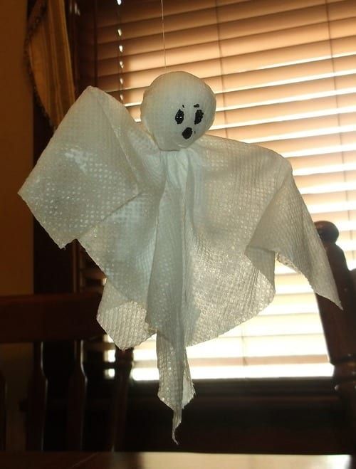 Направи си сам хартиена кърпа Призраци на Хелоуин
