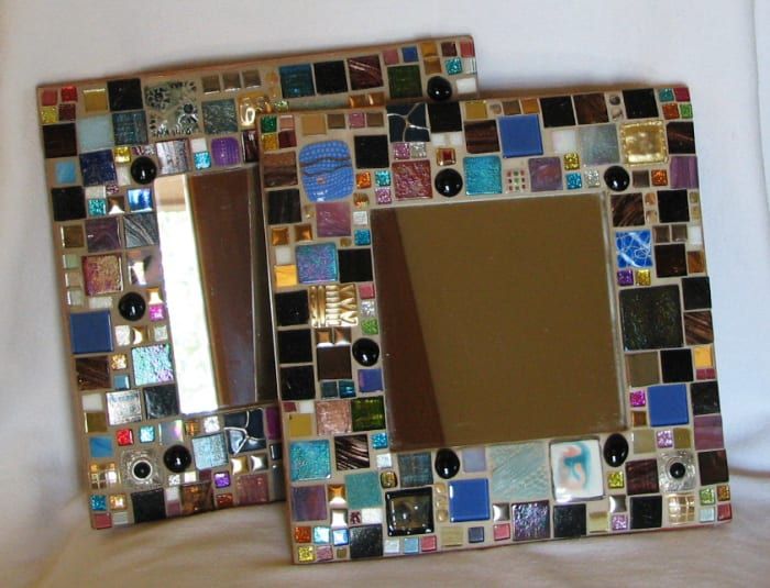 Fyrkantiga tesserae på fyrkantiga speglar, med titeln
