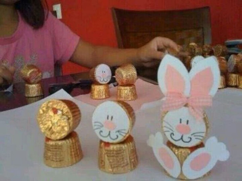  Porte-bonbons lapin de Pâques en papier | Artisanat de Pâques facile à réaliser pour les enfants