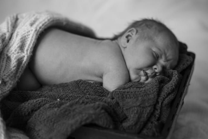 7-Tipps-für-ein-Neugeborenen-Fotografie-Shooting