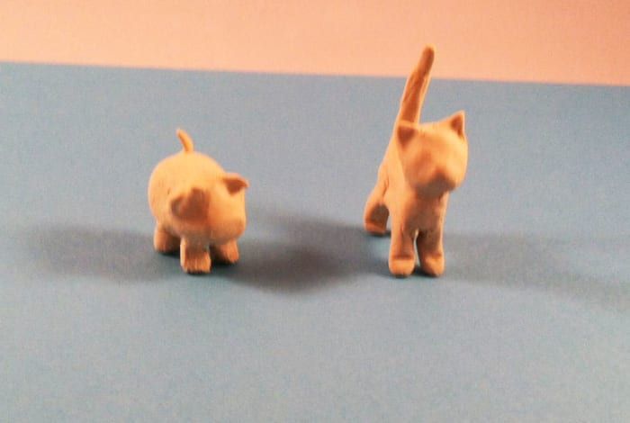 قطة وخنزير مصنوعان من Crayola Air-Dry Cly