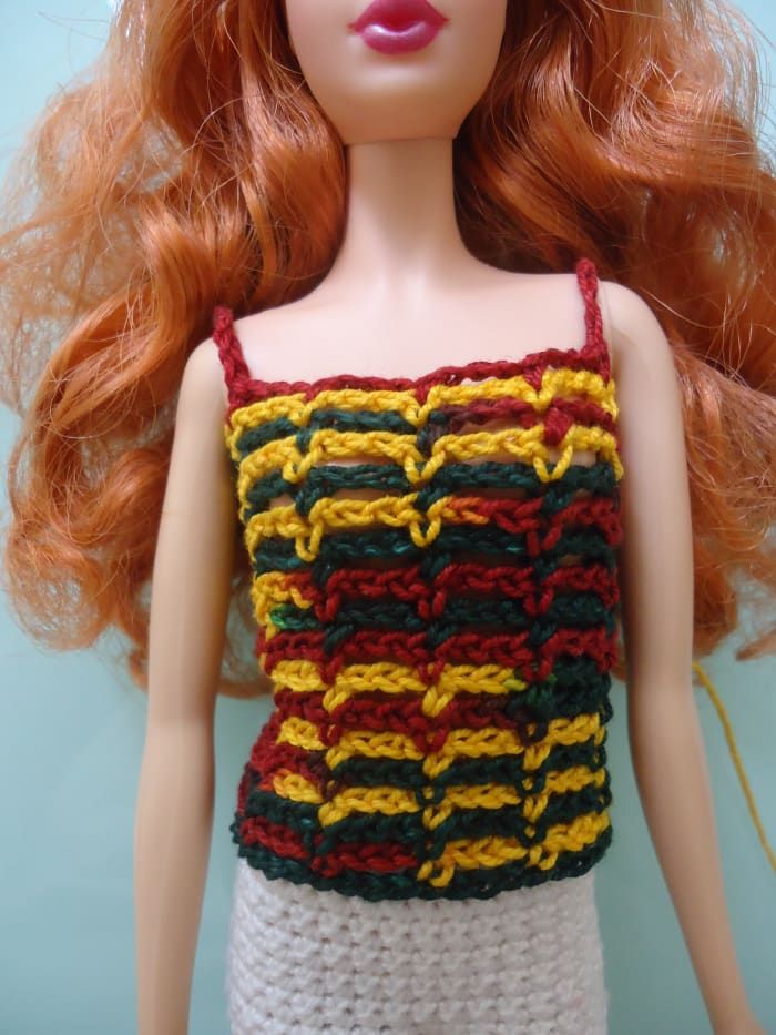 Barbie čipkast vrh brez rokavov (brezplačen vzorec kvačkanja)