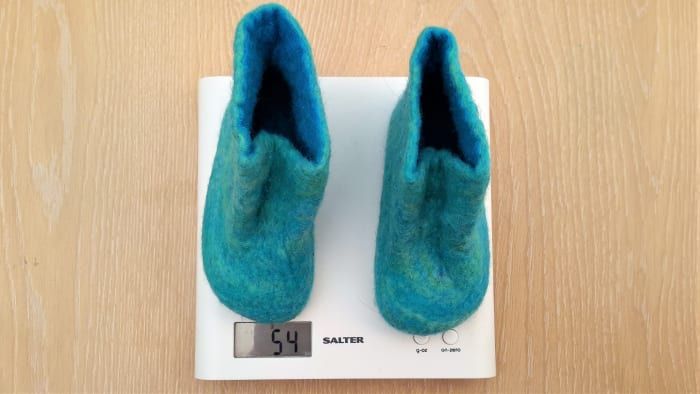 Laarzen voor een kind van 3 jaar: 54 gram wollen zwerving