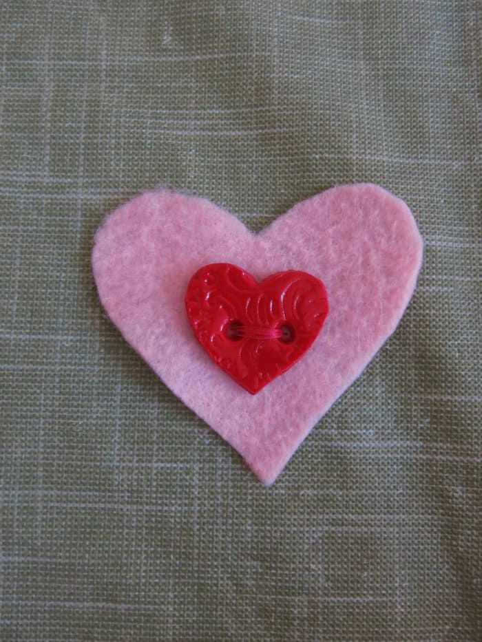 diy-dia-de-san-valentin-heart-bookmark