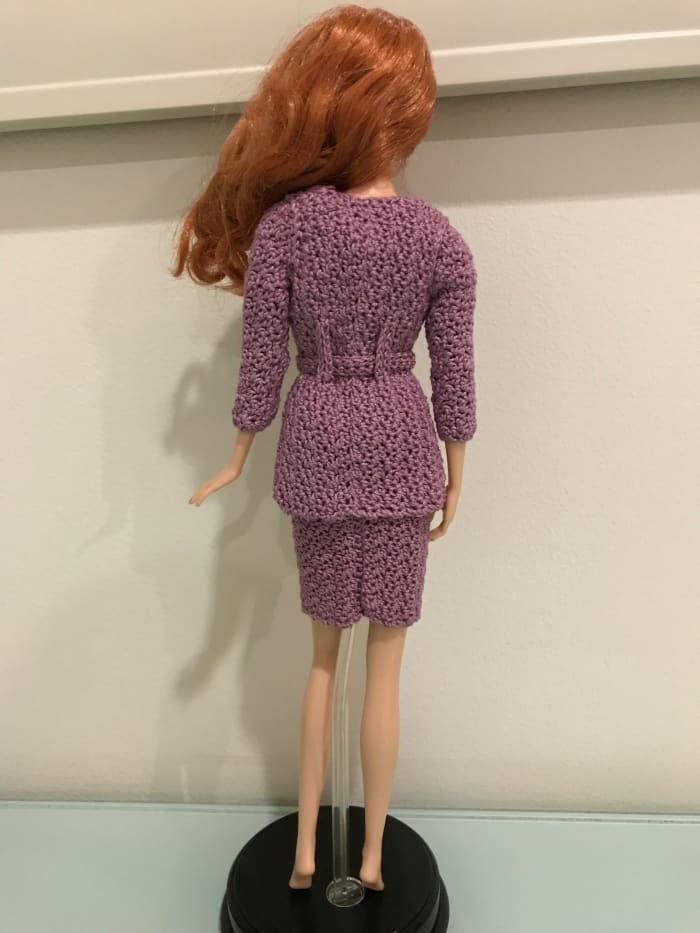 Barbie Americana larga con cinturón