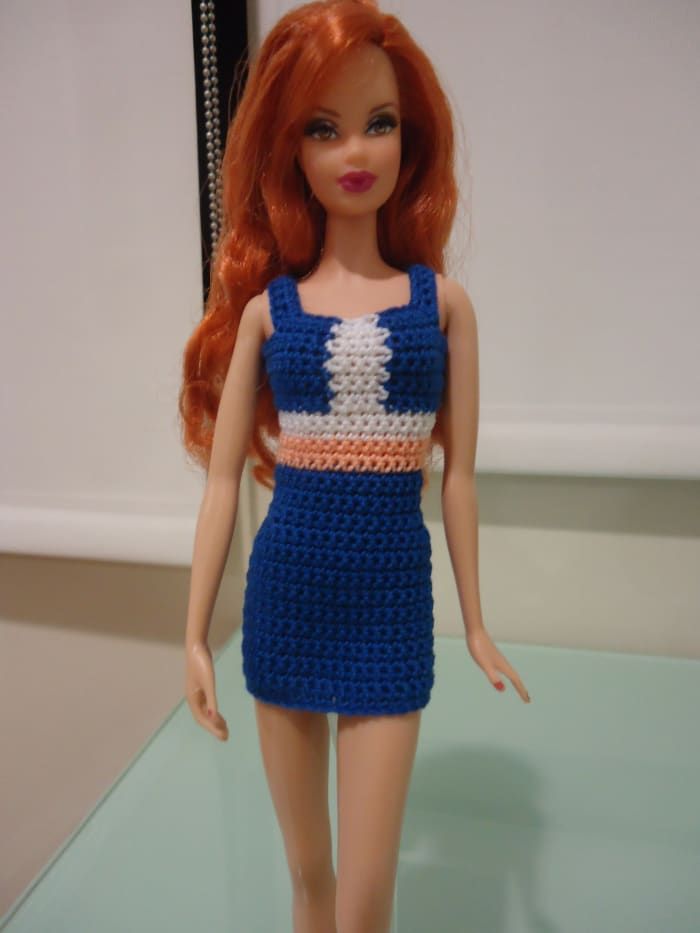Barbie-Doll-Crochet-ropa-colorblocked-panel-vestido-vaina-un-patrón-libre