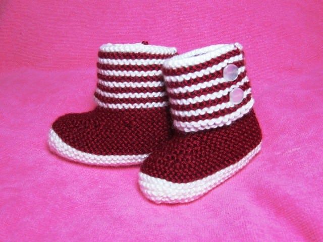 Бебешки обувки в стил ботуши за студено време: Безплатен модел за плетене